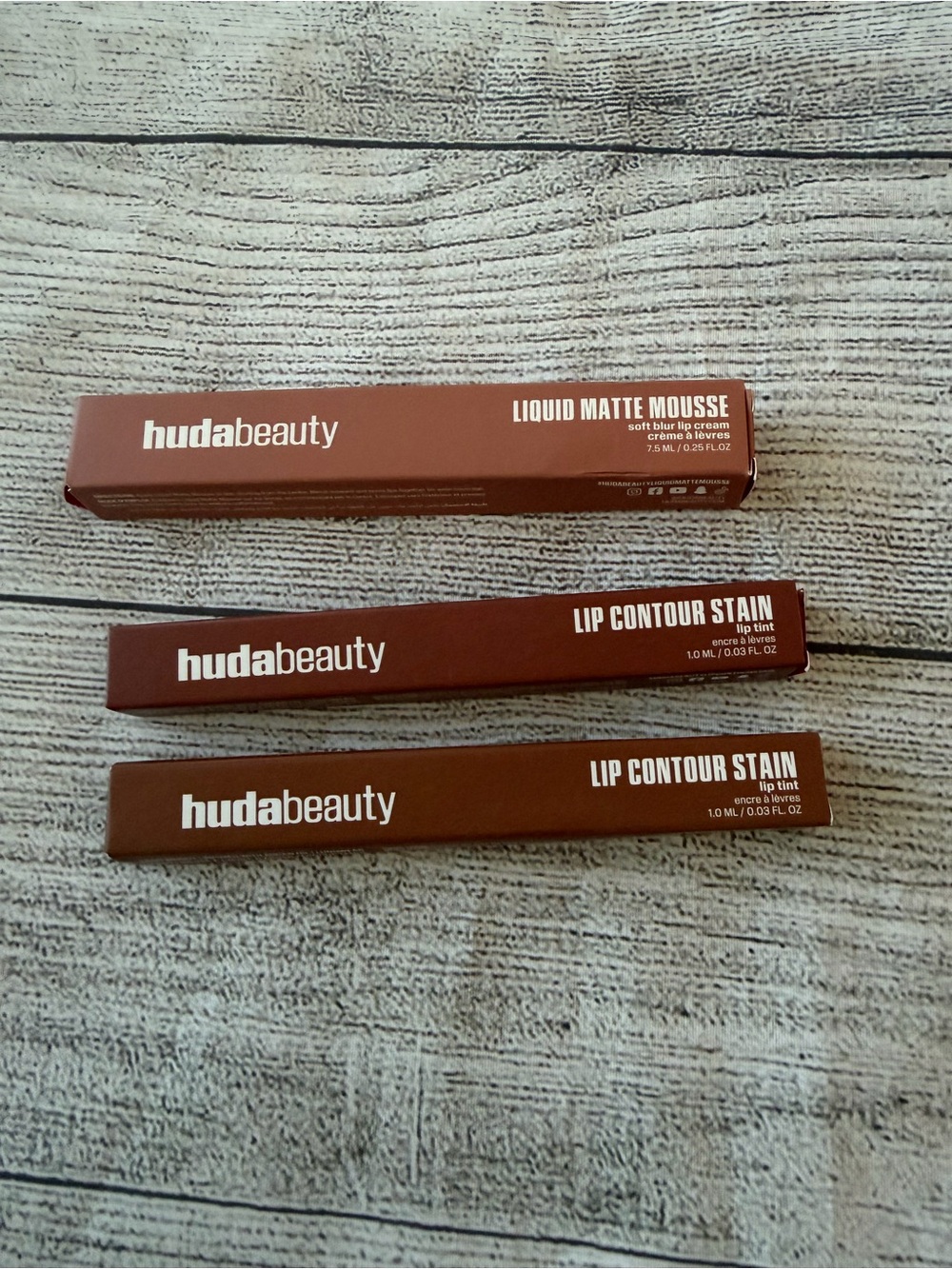 HUDA BEAUTY Liquid Matte Mousse & Lip Contour Stain Trio -